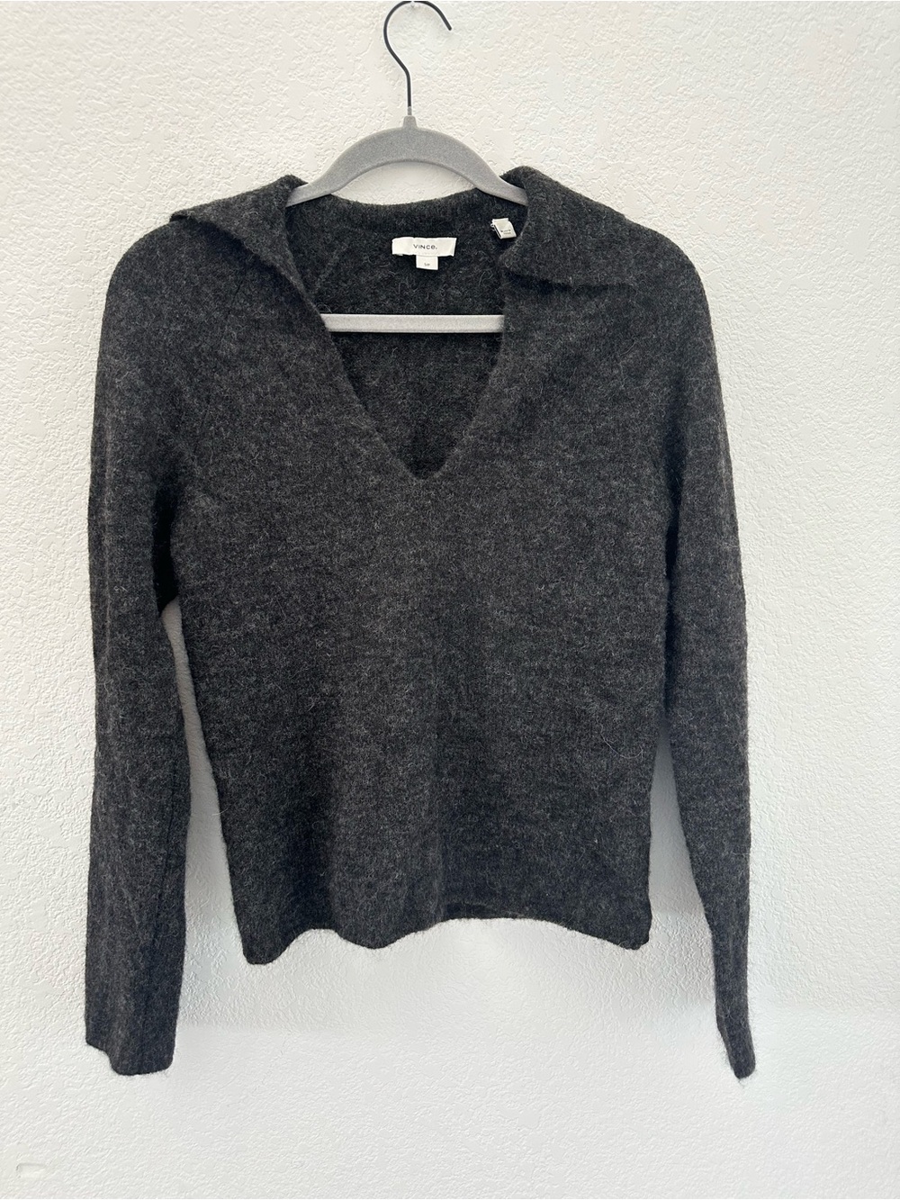 Vince Alpaca Wool Blend Open Spread Collar V-Neck Sweater Small Charcoal Gray